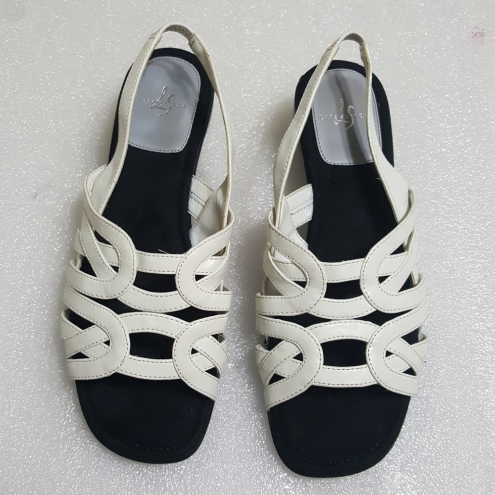 🎈LIFE STRIDE🎈 women'sMary sandal size 6.5 M